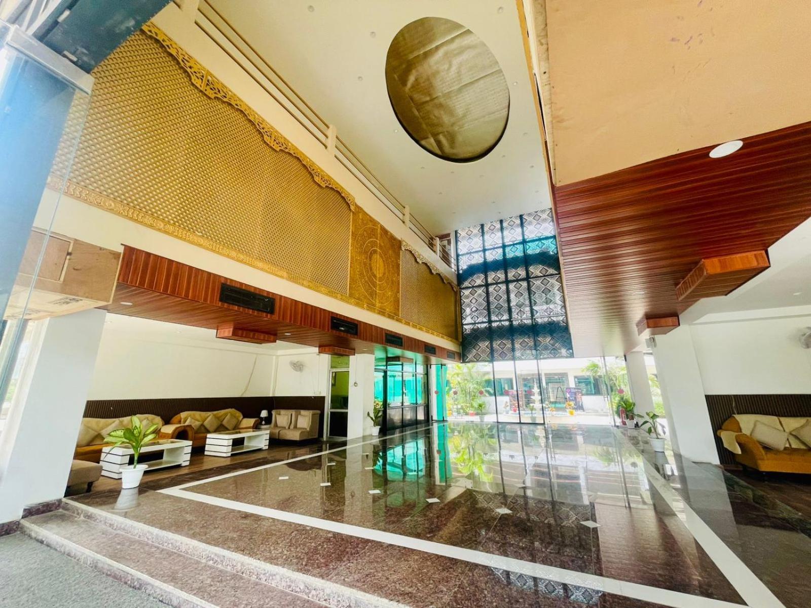 Country Inn Ayodhya - Opposite Airport Exterior foto